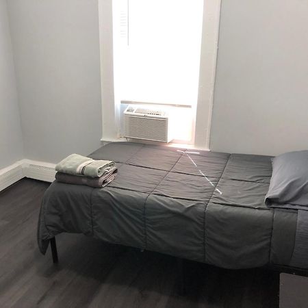 Private 2-Bedroom With Free Parking And Direct Bus To Nyc Manhattan Only 2 Blocks Away Linden Exterior foto